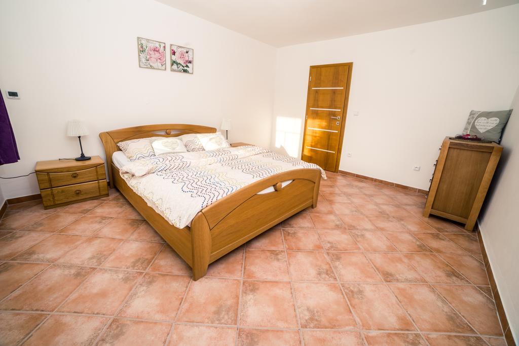 Apartmany U Orecha Bořetice Eksteriør bilde